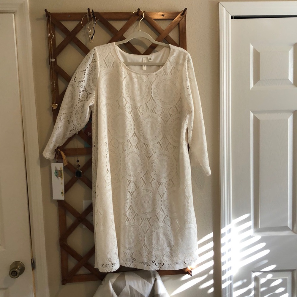 White lace dress